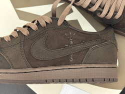 Nike Air Jordan 1 Low Travis Scott OG SP Velvet Brown