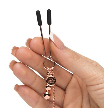 Золотистые зажимы для сосков и клитора All Sensation Nipple and Clitoral Chain (Цвет: золото)