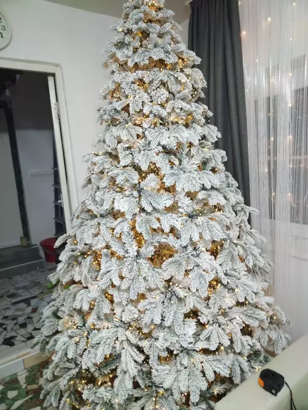 Заснеженная елка «Камчатская» (Литая+пвх) 180 см / 1.8 м