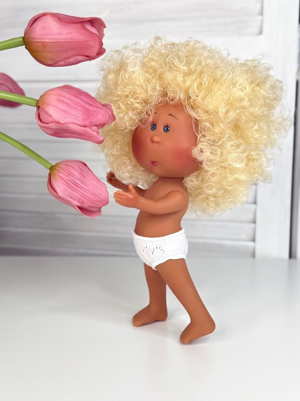 Кукла Nines виниловая 23см Little Mia Latina без одежды (3199WL7)