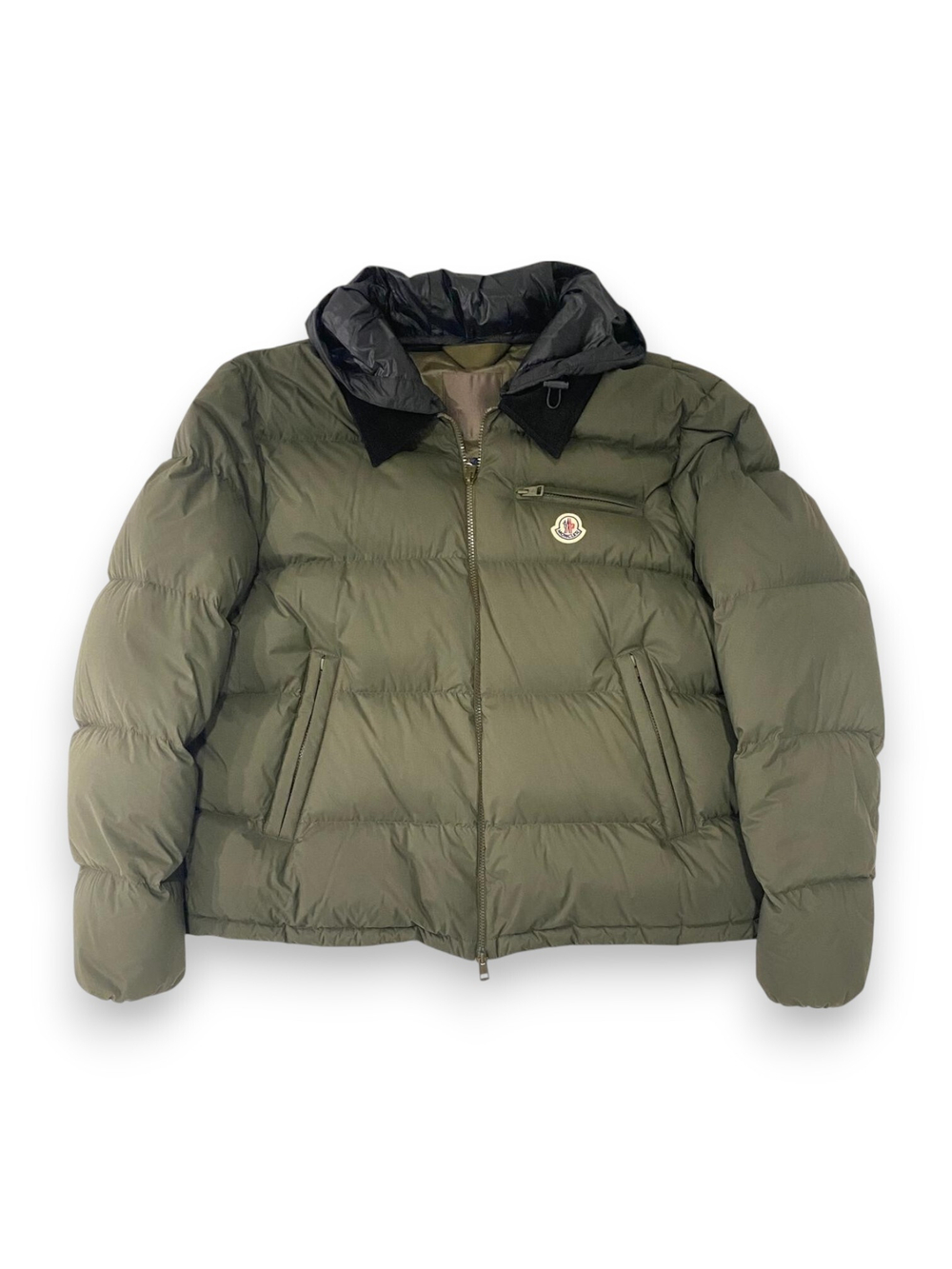 Пуховик Moncler
