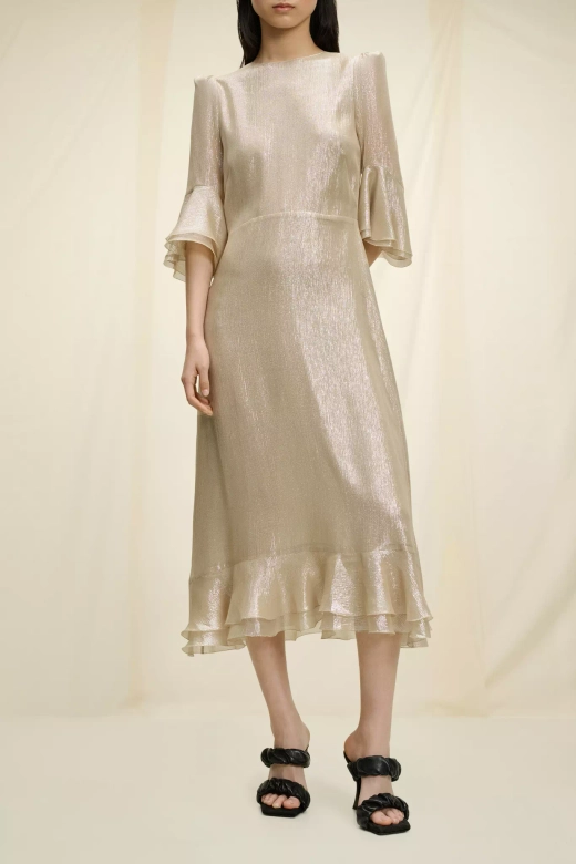 Платье из шелка