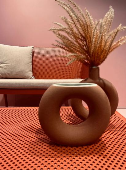 Столик пластиковый журнальный Net Table 100 Nardi цвет коралловый