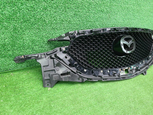 Решетка радиатора Mazda CX-5 2 (2017-2021)