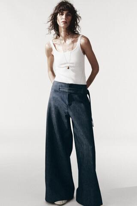 ZARA ОБЛЕГАЮЩИЙ ТРИКОТАЖНЫЙ ТОП, БЕЛЫЙ