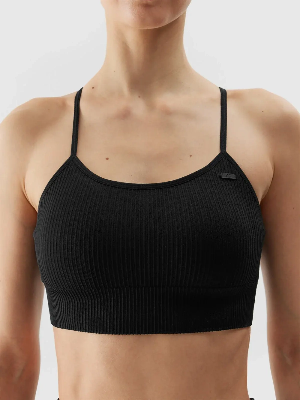 Женский спортивный топ 4F SPORT BRA F130 DEEP BLACK