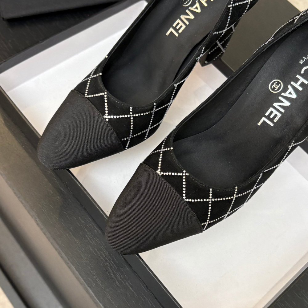 Chanel Pumps (4 colors)