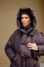 Пуховик удлиненный с капюшоном-шарфом