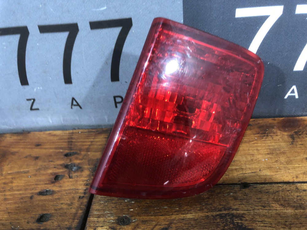 ПТФ задний правый Toyota Land Cruiser 200 07-15 Б/У Оригинал 8145760020