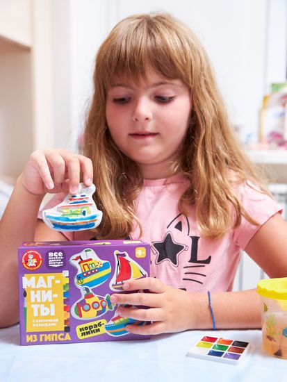 Магниты из гипса под роспись "Кораблик"