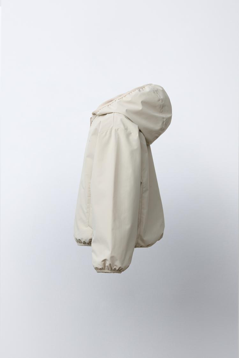 ZARA НЕЙЛОНОВАЯ КУРТКА ИЗ ПОЛАРФЛИСА, ЭКРЮ