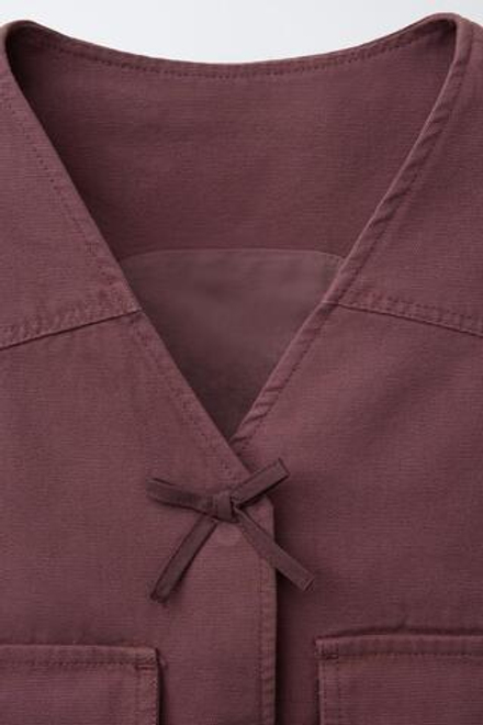 ZARA ХОЛЩОВЫЙ ЖИЛЕТ С БАНТАМИ, БАКЛАЖАНОВЫЙ