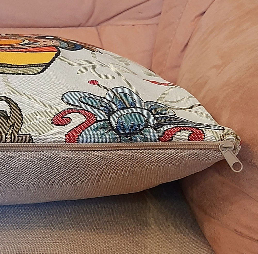 Декоративный гобеленовый чехол для интерьерной подушки Мозаика заяц 47*47