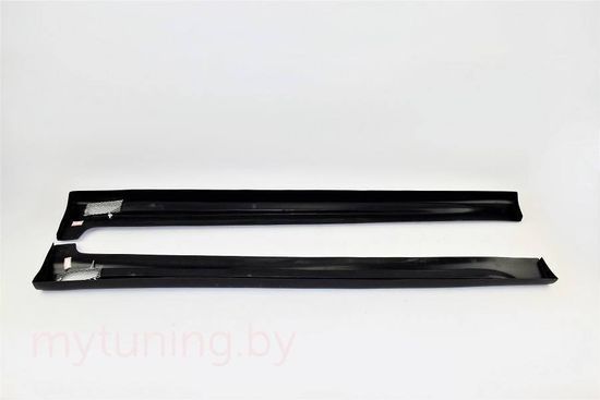 Накладки на пороги V.1 для VW Scirocco 2008-2017