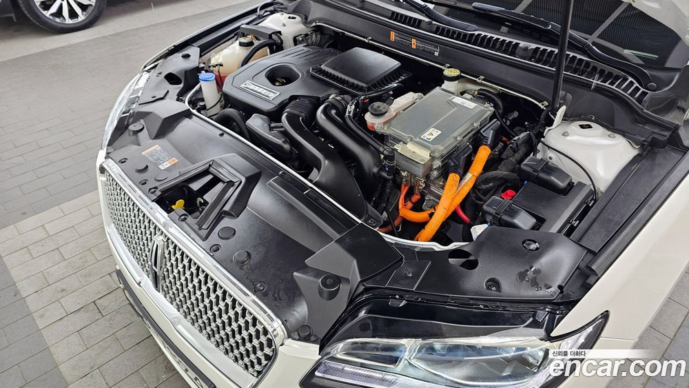 Lincoln New MKZ Hybrid (11.2019)