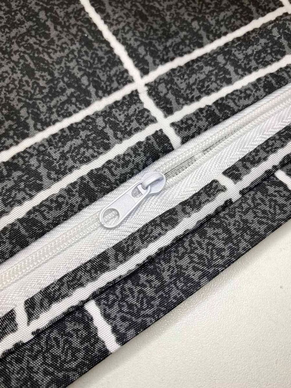 Постельное белье полисатин Simple House "Brugg/Brugg (компаньон)" 1,5-сп Наволочка 50х70 см 1 шт Простынь 150x215 см Пододеяльник 145x215 см