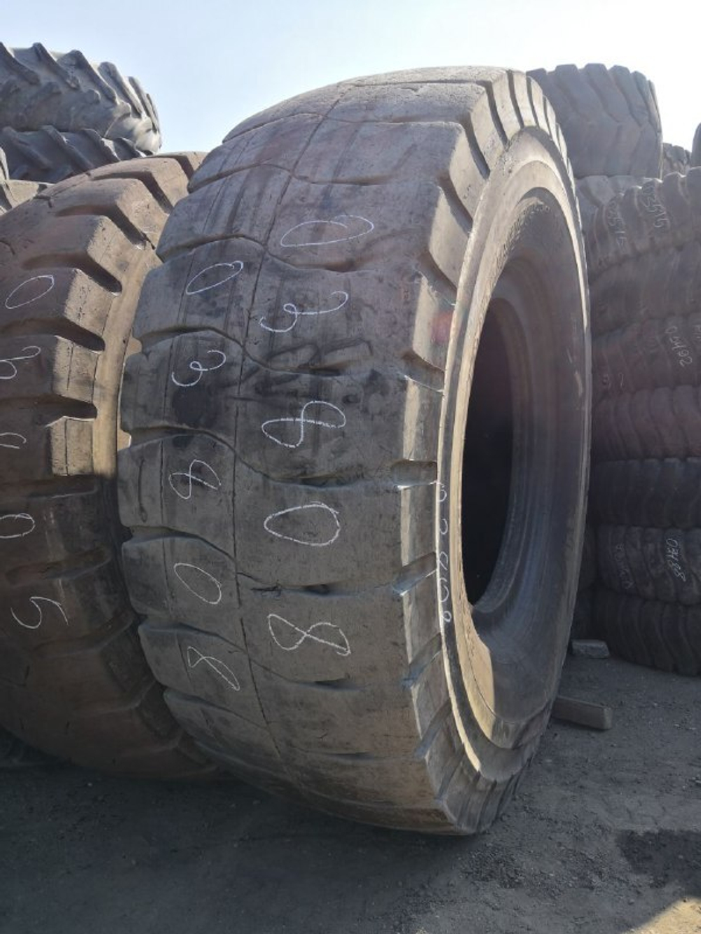 33.00R51 Bridgestone VRPS шина б/у