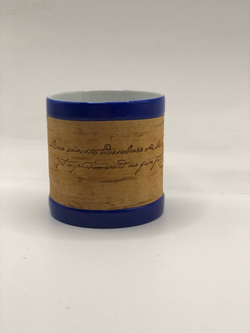 Кружка малая фарфоровая без ручки c берестой и с цитатами Лермонтова. Lermontov forever.