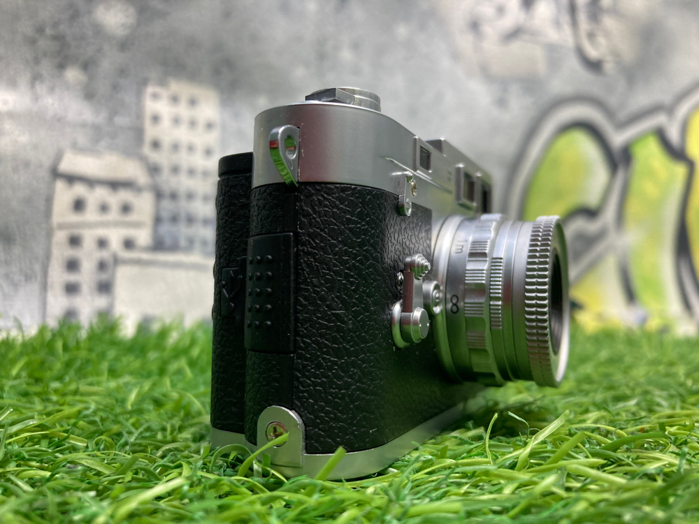 Minox DCC Leica M3