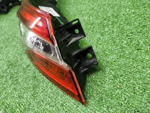 Фонарь левый внешний Toyota Camry XV70 (17-нв) LED