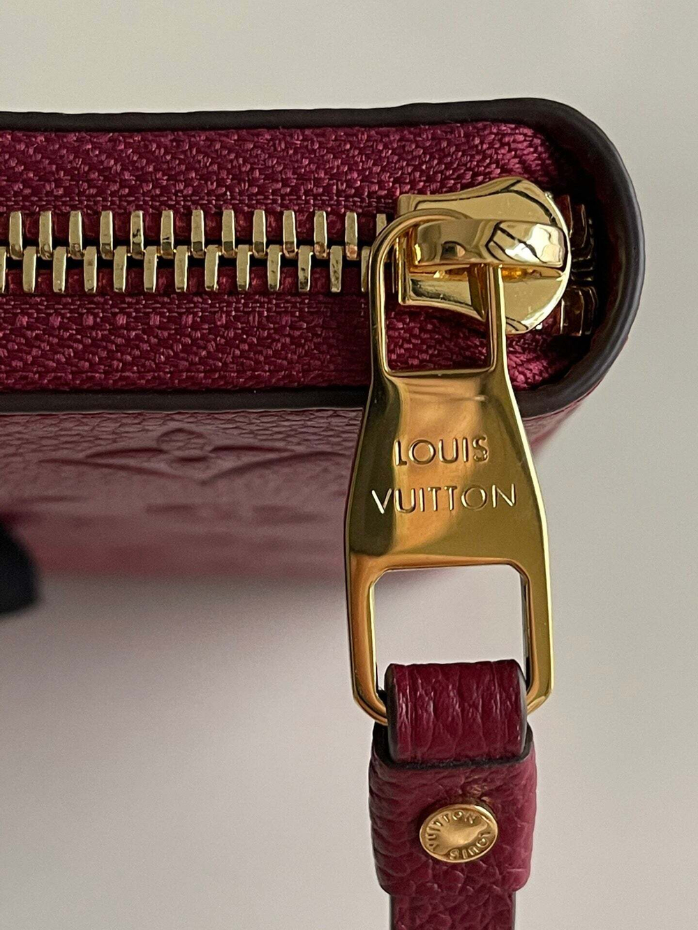 Louis Vuitton Zippy Wallet
