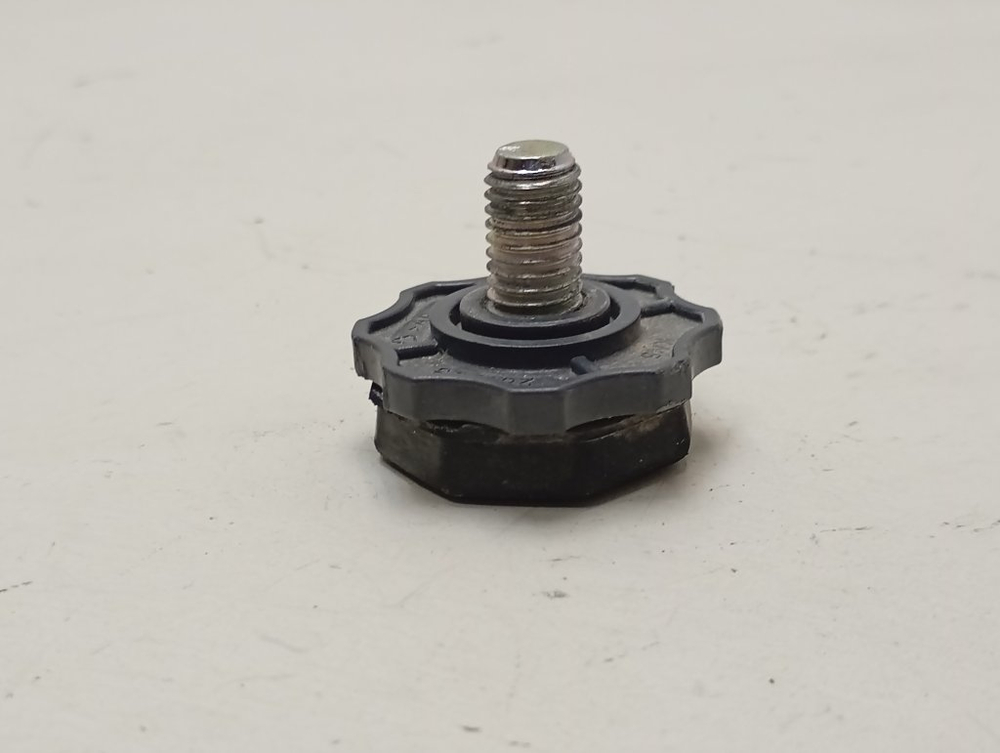 MVE69512ZAW кт44 Ножки для стиральной машины Beko 2836390200 б/у