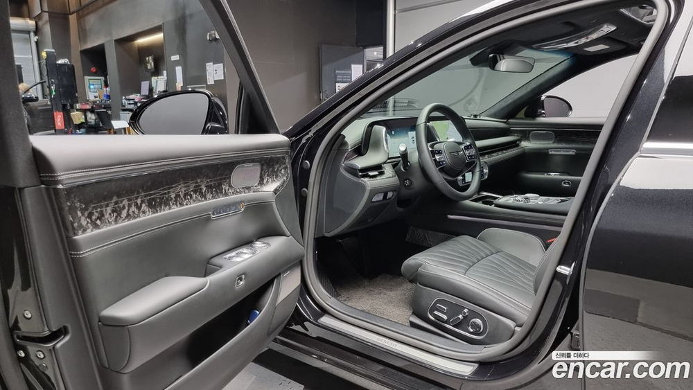 Genesis G90 (RS4) Бензин 3.5 Turbo e-S/C AWD (08.2023)