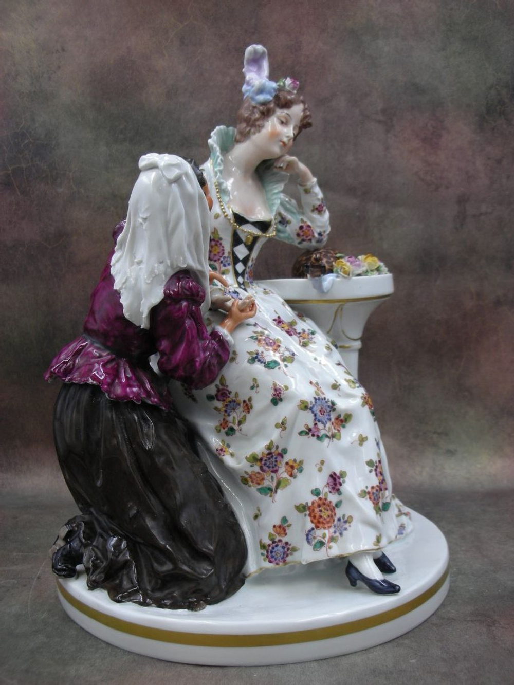 Статуэтка. Фарфор. Взгляд в судьбу. Германия