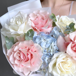 Букет гортензия, французская роза и эвкалипт