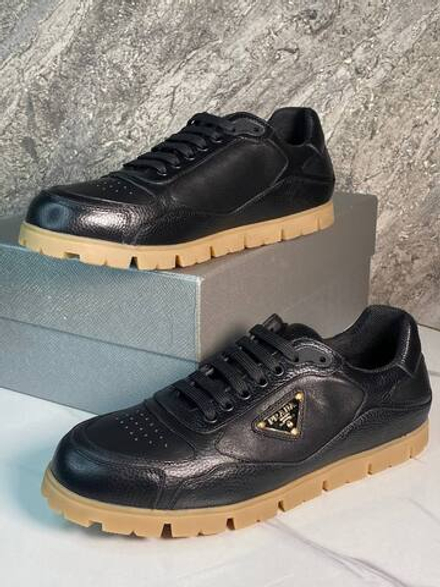 Кроссовки Prada