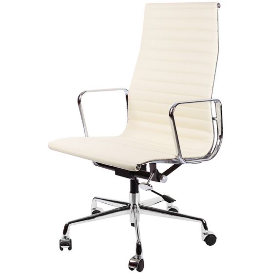 Культовое офисное кресло Eames Ribbed EA 119 из белой кожи с хромированным каркасом | Купить в Hallberg.ru