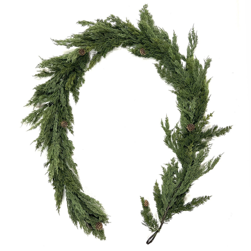 Гирлянда из можжевельника с шишками 180 см.