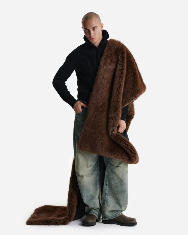 Шарф из экомеха светло-коричневый