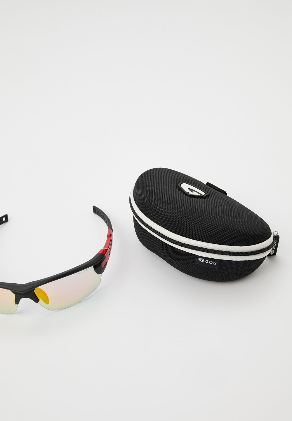 Спортивные очки с диоптриями GOG Steno C / Matt Black-Red / Photochromic Red Lens