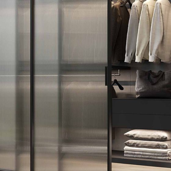 Алюминиевая стеклянная перегородка Каскад AG 1 чёрный матовый стекло Мору тонированное