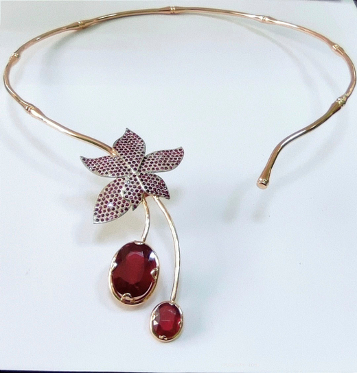 Колье Эстерелла золото 750, рубины