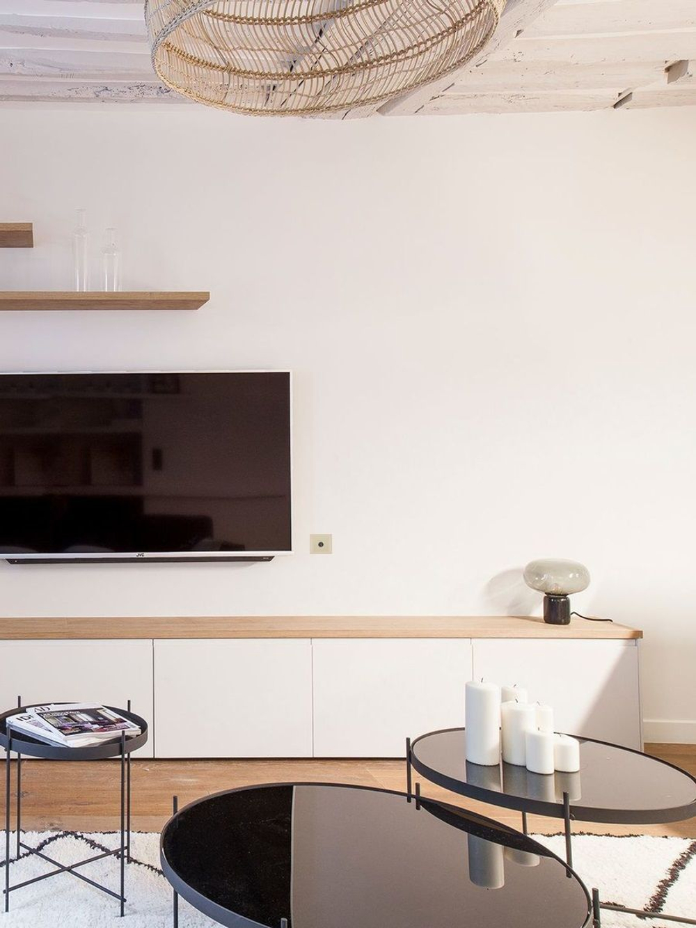 Legrand розетка 4329 TV с рамкой 1 с/к