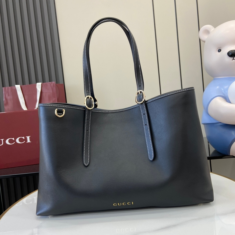 Gucci GG Emblem Medium Tote Bag 38 cm