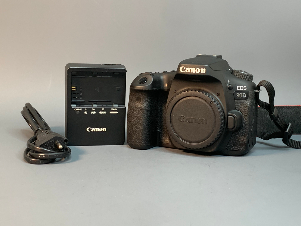 Canon EOS 90D Body 48.000 Кадров
