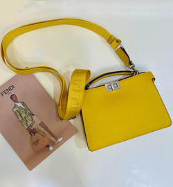 Fendi Peekaboo ISeeU XCross 23 cm