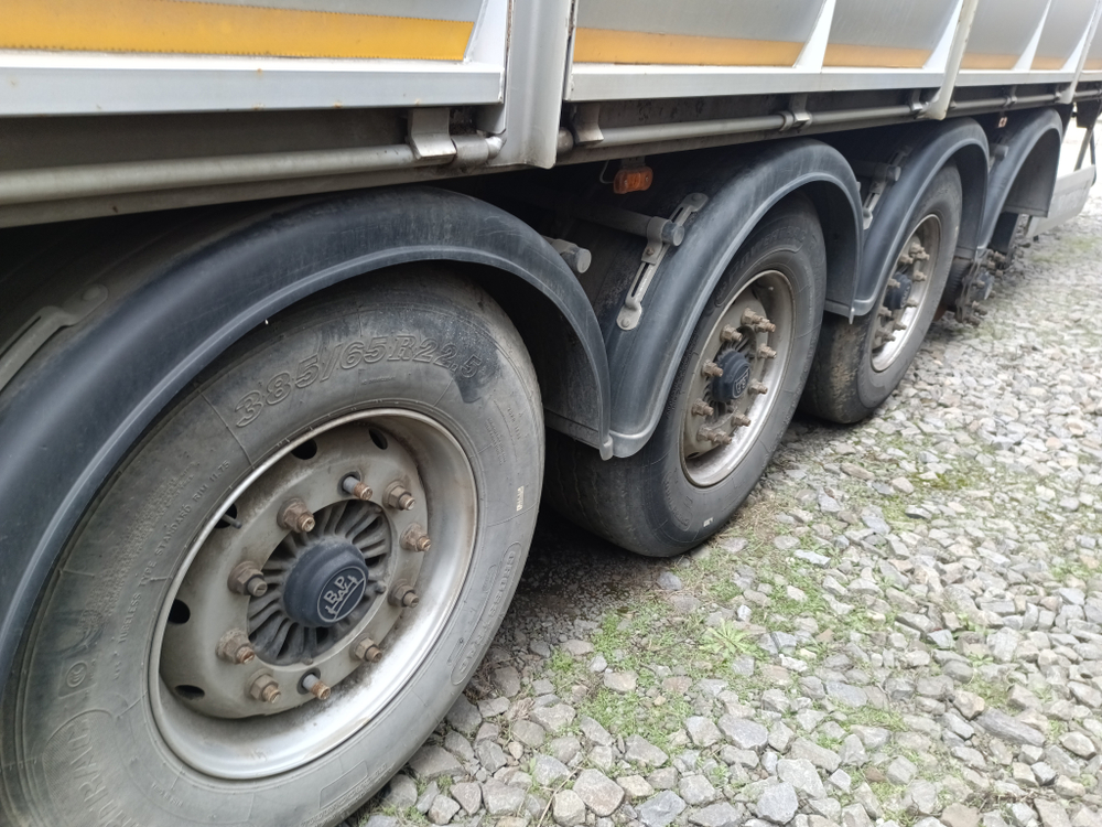 КРОПКУЗОВ 85057* Полуприцеп бортовой 85057B