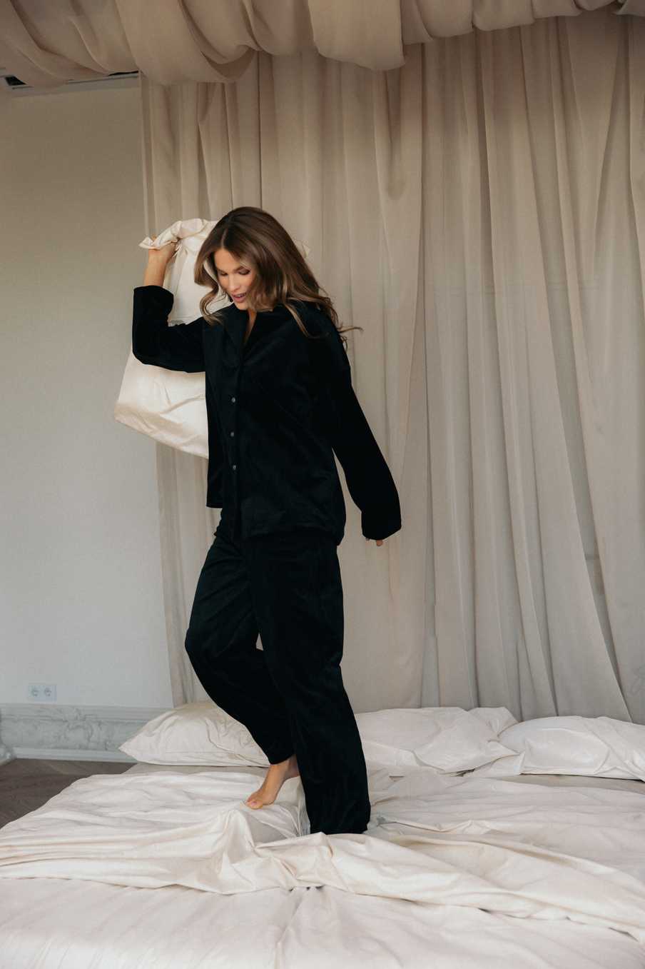 КОМПЛЕКТ ВЕЛЮРОВЫЙ (БЛУЗА И БРЮКИ)