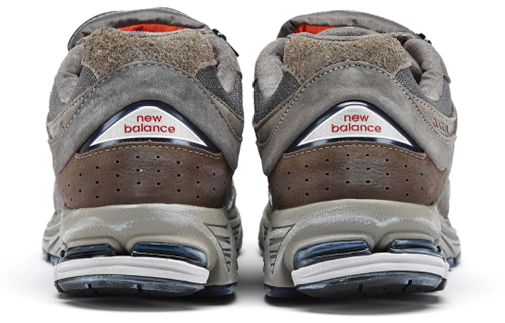 Кроссовки New Balance Nb 2002R Pouch