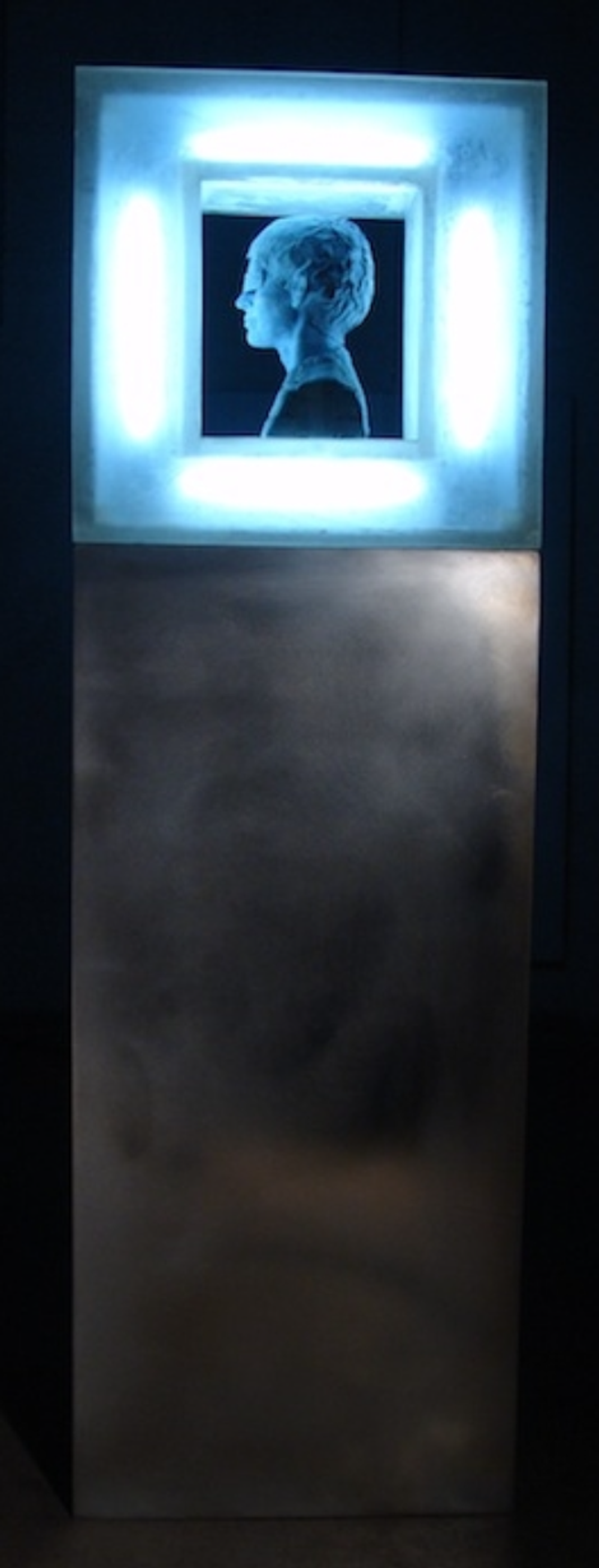 JOSEP BOFILL СКУЛЬПТУРА "BETWEEN FOUR LIGHTS" 2008
