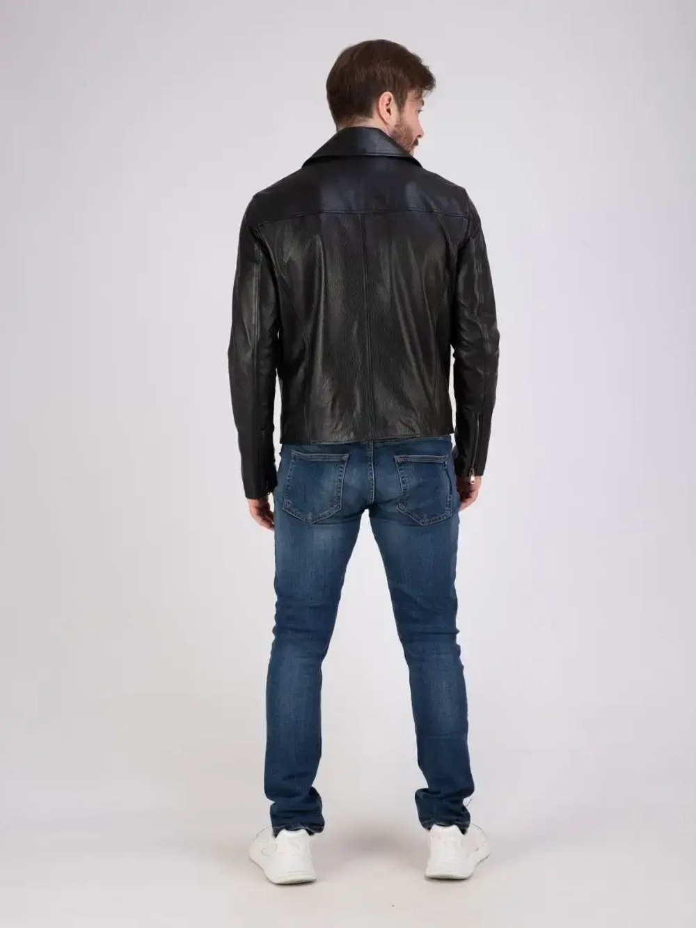 Кожаная куртка демисезонная косуха