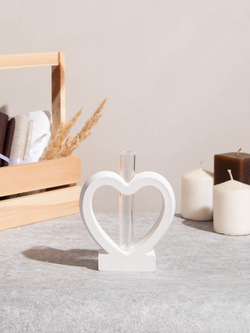 Статуэтка Пара с сердцем и ваза сердце