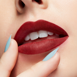 MAC Cosmetics Locked Kiss Ink 24HR Lipcolour - Долговременная матовая помадка в жидкой форме оттенок Poncy, 4 ml