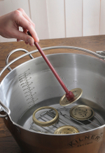 Набор из 12 плоских крышек 6,7 см