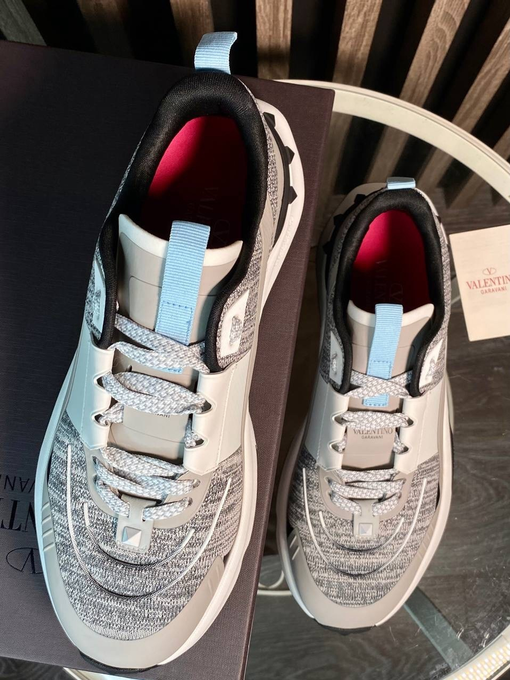 Кроссовки Valentino