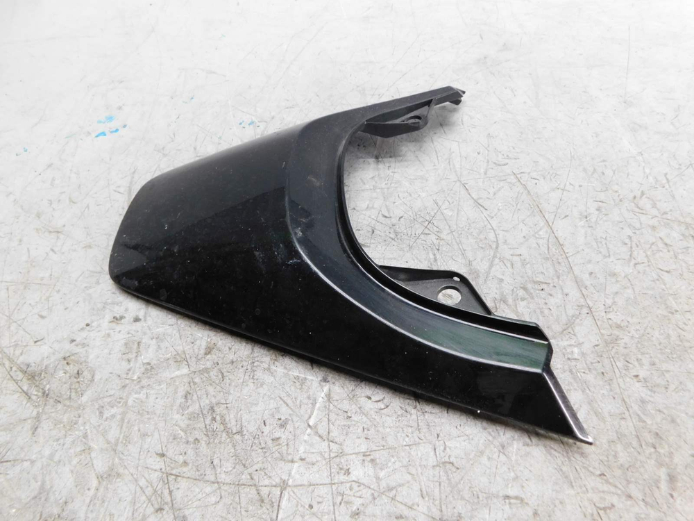 Пластик задний Honda VFR800 77215-MJM-D000